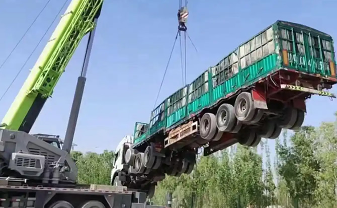 德昌道路脱困救援案例